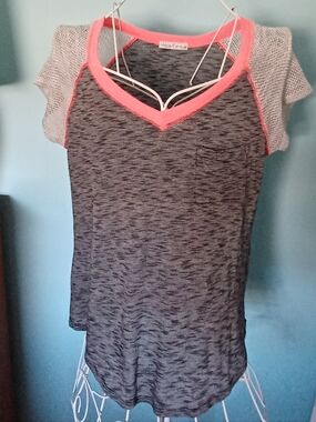 EUC Moa Moa Nubby Fabric Short Sleeve Tshirt - Women's Size Large?